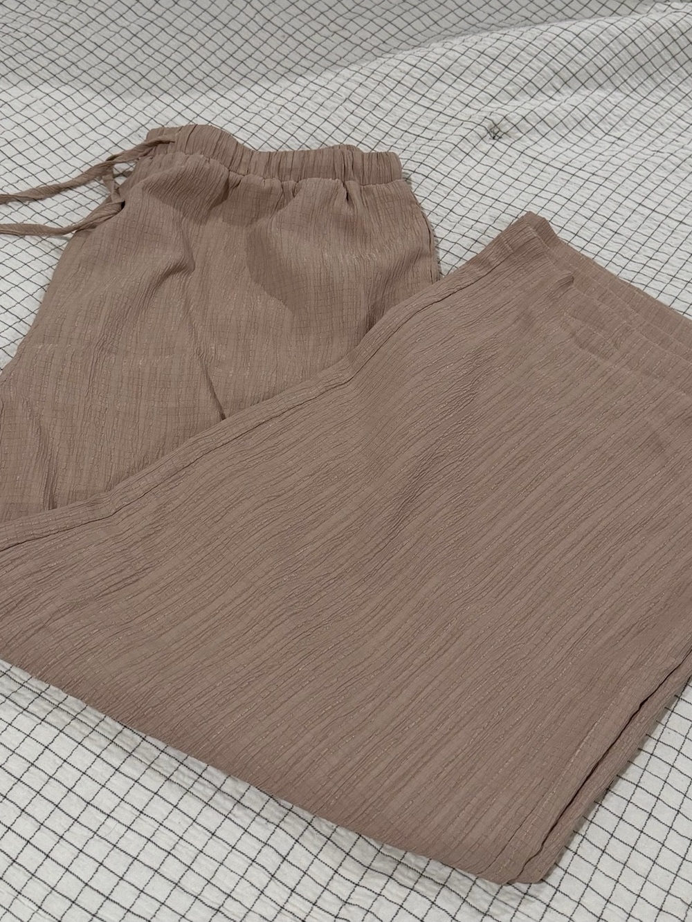 Light Mauve Wide Leg Drawstring Pants